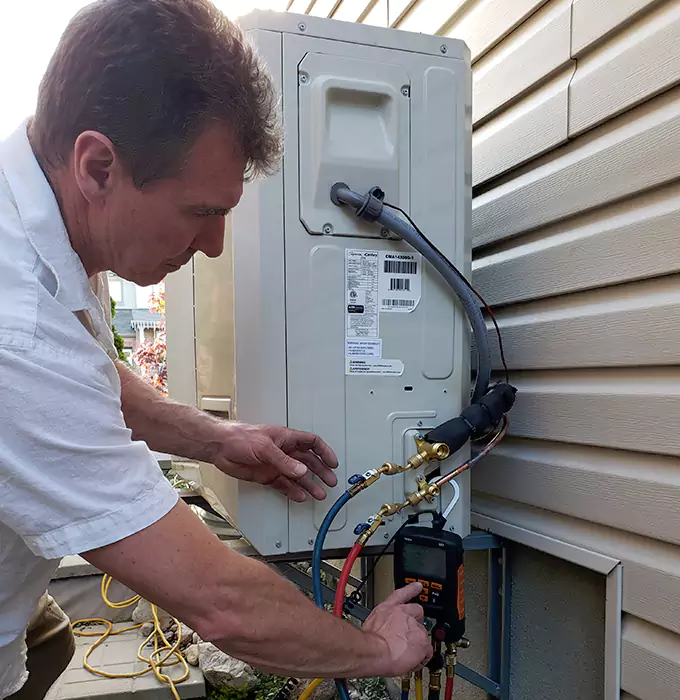 Why Livonia, MI Homeowners Choose Livonia HVAC Contractor for AC Compressor Repair?